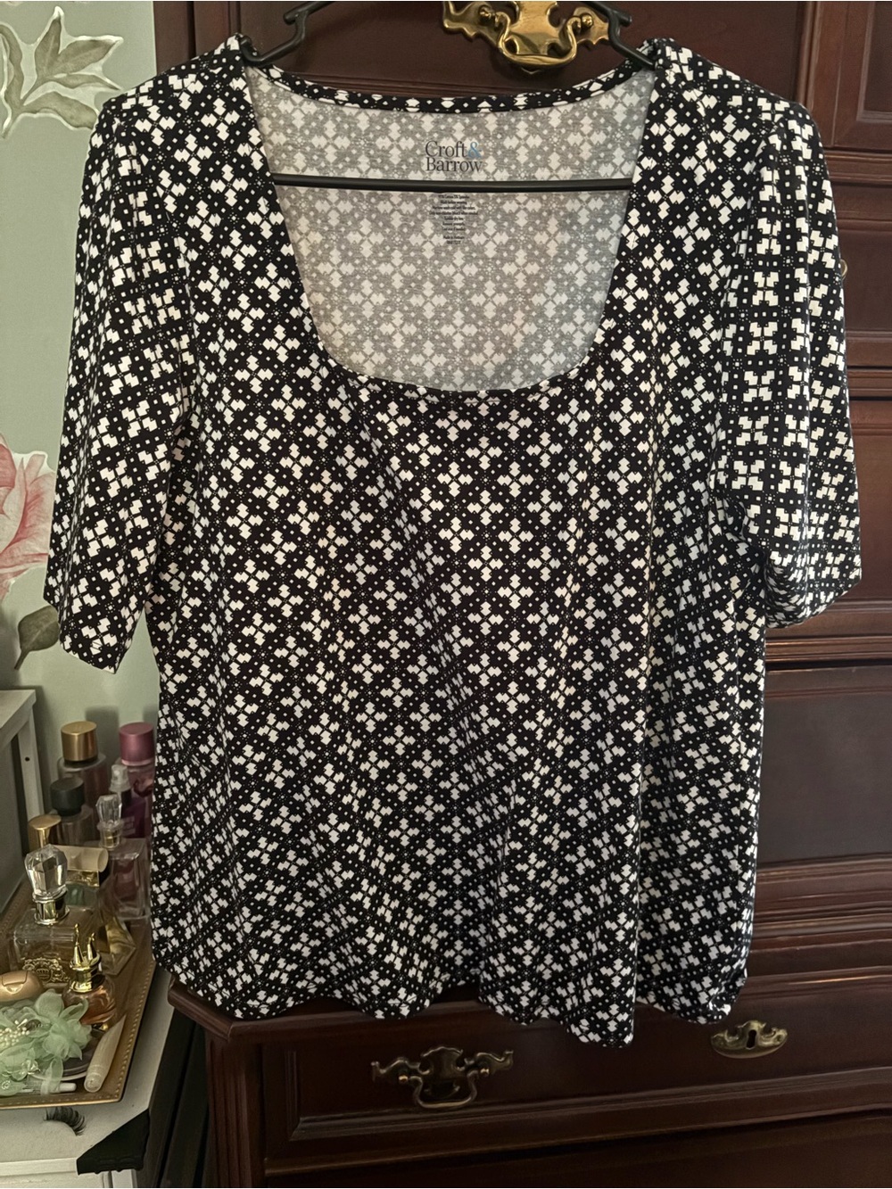 Lot of women’s 5 tops  Sz XL